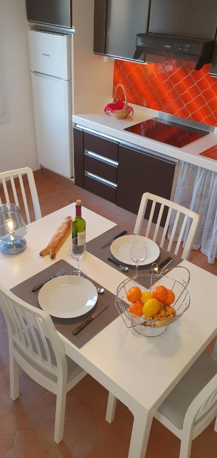 Appartement Entier Au Dessus De Villa, Climatisation Reversible Poele A Bois Tres Chaleureux , Wi Fi Parking Privee Gratuit Situation 500 M, Plage Et Centre Ville Sanary-sur-Mer Εξωτερικό φωτογραφία
