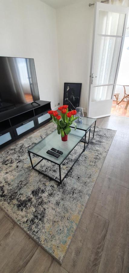 Appartement Entier Au Dessus De Villa, Climatisation Reversible Poele A Bois Tres Chaleureux , Wi Fi Parking Privee Gratuit Situation 500 M, Plage Et Centre Ville Sanary-sur-Mer Εξωτερικό φωτογραφία