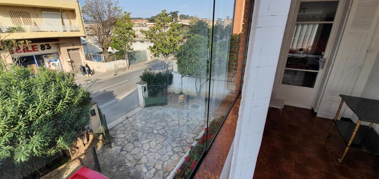 Appartement Entier Au Dessus De Villa, Climatisation Reversible Poele A Bois Tres Chaleureux , Wi Fi Parking Privee Gratuit Situation 500 M, Plage Et Centre Ville Sanary-sur-Mer Εξωτερικό φωτογραφία